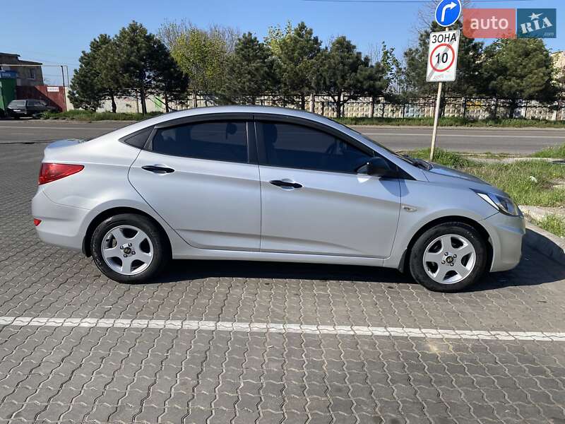 Седан Hyundai Accent 2011 в Чорноморську
