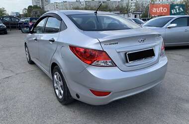 Седан Hyundai Accent 2011 в 