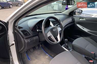 Седан Hyundai Accent 2011 в 