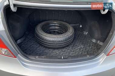 Седан Hyundai Accent 2011 в 