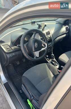 Седан Hyundai Accent 2012 в 