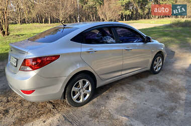 Седан Hyundai Accent 2011 в 