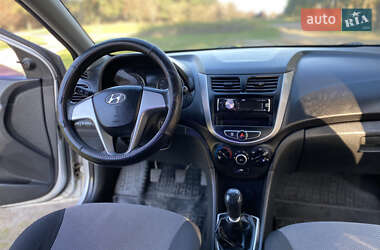 Седан Hyundai Accent 2011 в 