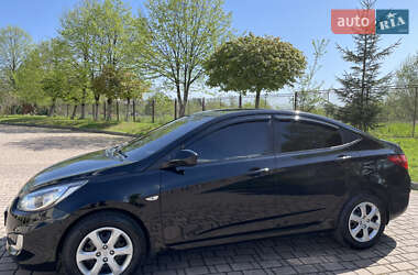 Седан Hyundai Accent 2011 в Надворной