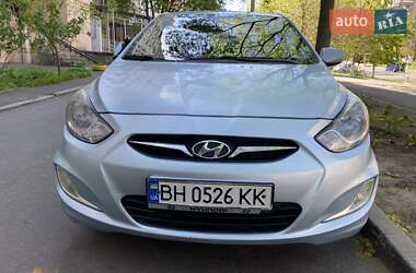 Седан Hyundai Accent 2011 в 