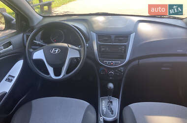 Седан Hyundai Accent 2011 в 