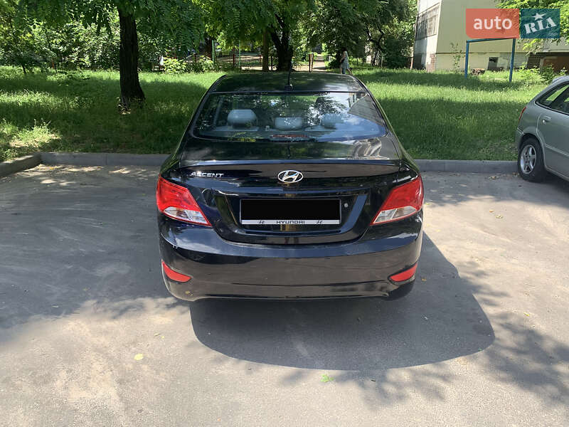 Седан Hyundai Accent 2015 в Киеве