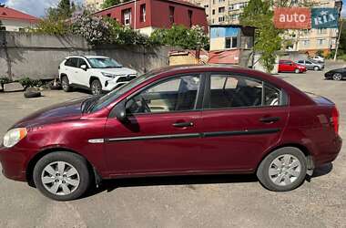 Седан Hyundai Accent 2010 в 