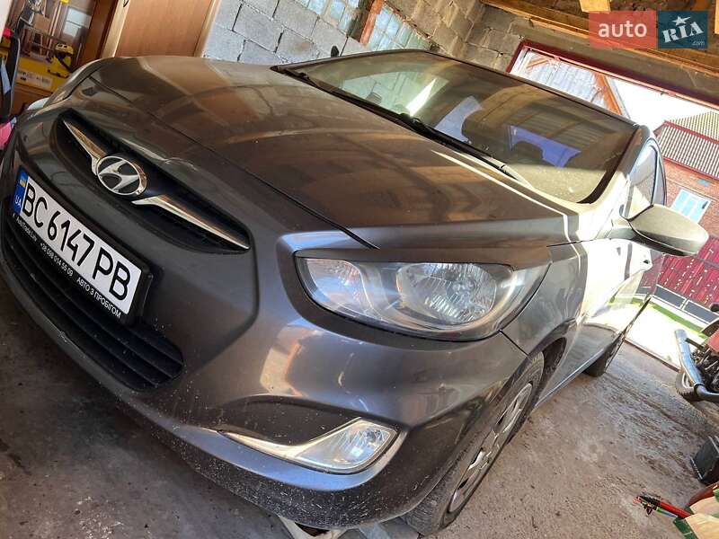 Седан Hyundai Accent 2012 в Львове