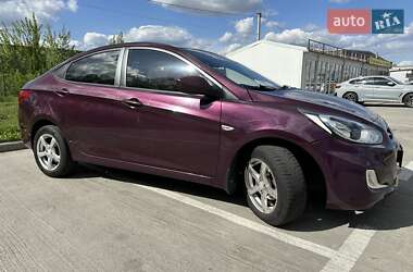 Седан Hyundai Accent 2012 в 