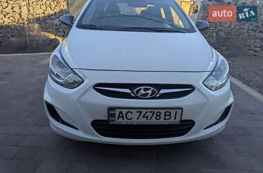 Седан Hyundai Accent 2013 в Луцьку