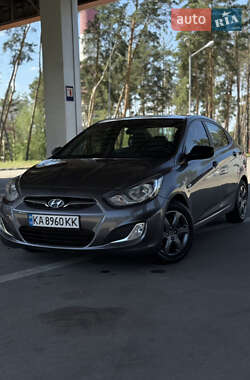 Седан Hyundai Accent 2013 в 