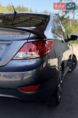 Седан Hyundai Accent 2013 в 