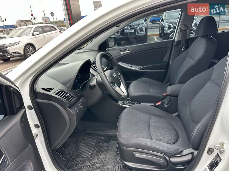 Седан Hyundai Accent 2013 в Киеве