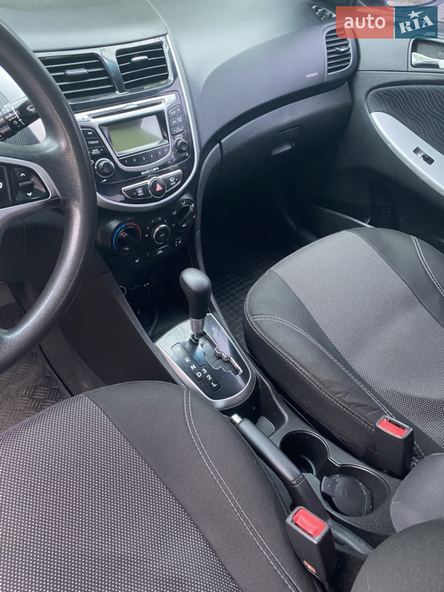 2012 Hyundai Accent - мініатюра 8