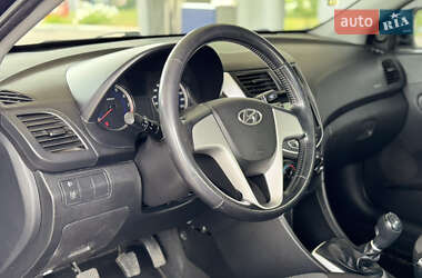 Седан Hyundai Accent 2013 в 