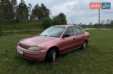 Седан Hyundai Accent 1995 в Виннице