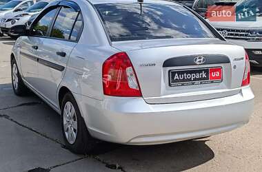 Седан Hyundai Accent 2010 в 