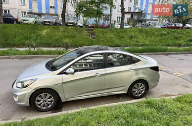 Седан Hyundai Accent 2012 в 