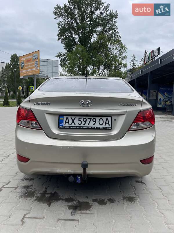 Седан Hyundai Accent 2011 в Тернополе