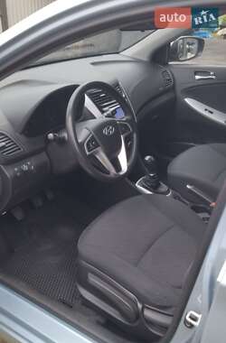 Седан Hyundai Accent 2011 в 