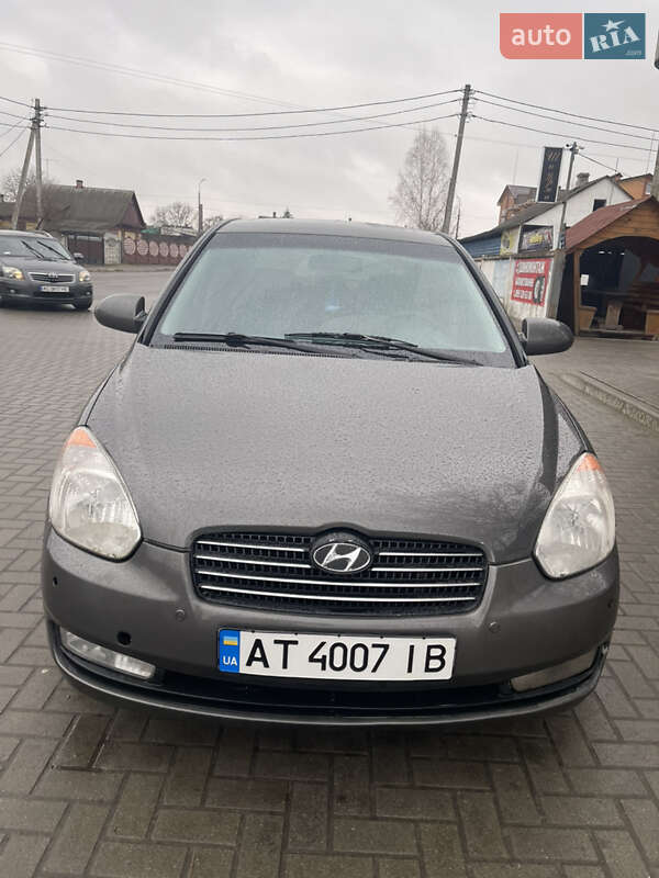Седан Hyundai Accent 2010 в 