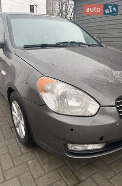 Седан Hyundai Accent 2010 в 