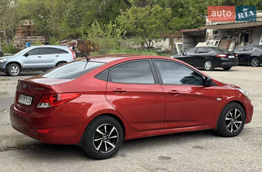 Седан Hyundai Accent 2011 в 