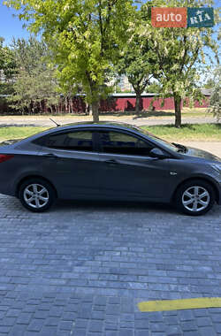 Седан Hyundai Accent 2012 в 