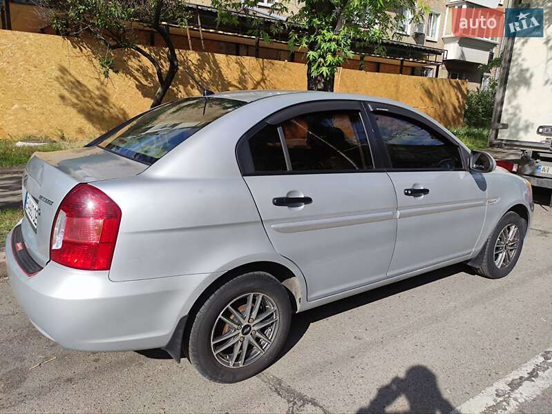 Седан Hyundai Accent 2008 в Киеве