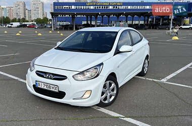 Седан Hyundai Accent 2011 в 