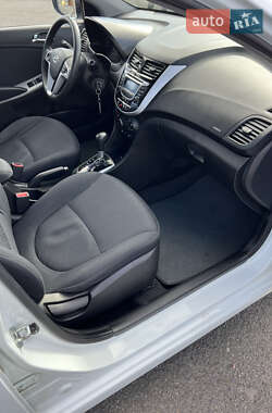 Седан Hyundai Accent 2011 в 