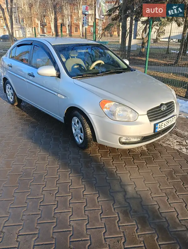 Hyundai Accent