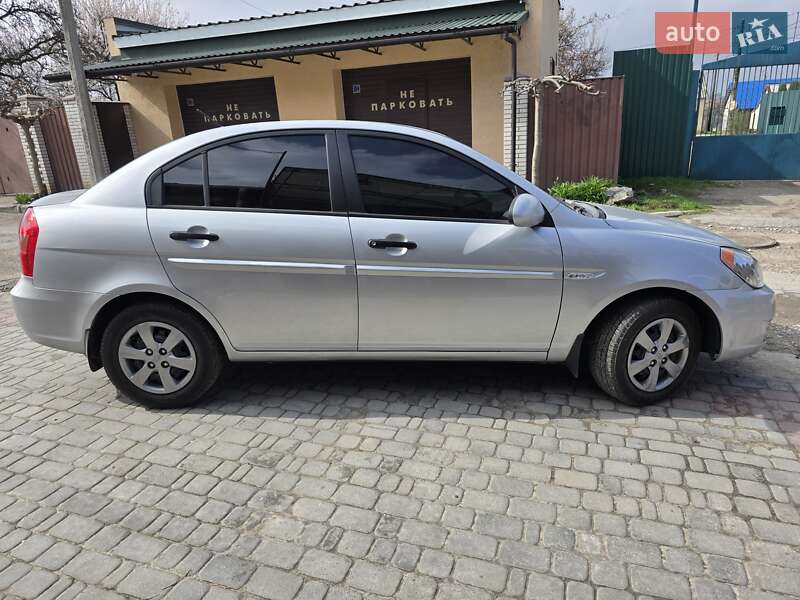 Седан Hyundai Accent 2008 в Запоріжжі