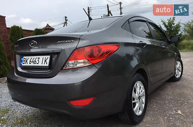 Седан Hyundai Accent 2011 в 