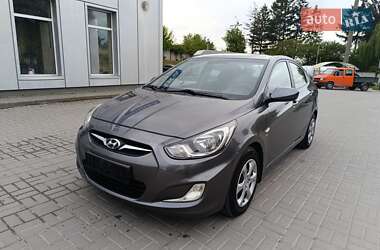Седан Hyundai Accent 2011 в 