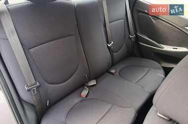 Седан Hyundai Accent 2011 в 