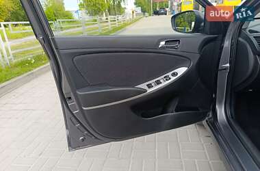 Седан Hyundai Accent 2011 в 