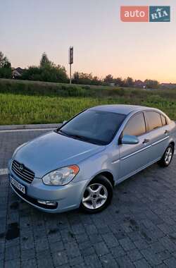 Седан Hyundai Accent 2008 в Новояворовске