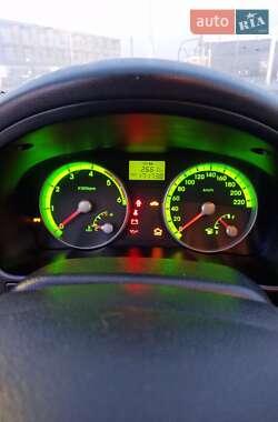 Седан Hyundai Accent 2008 в Новояворовске