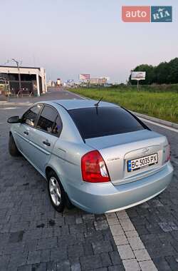 Седан Hyundai Accent 2008 в Новояворовске