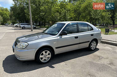 Лифтбек Hyundai Accent 2005 в 