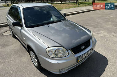 Лифтбек Hyundai Accent 2005 в 