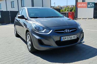 Седан Hyundai Accent 2011 в 