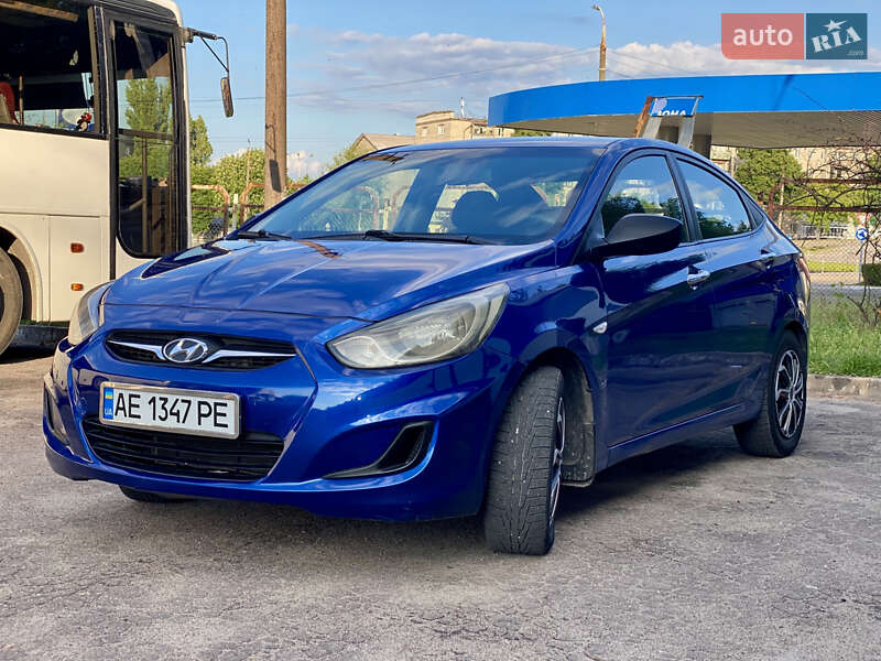 Седан Hyundai Accent 2011 в Кам'янському