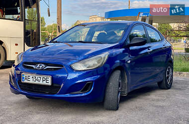 Седан Hyundai Accent 2011 в 
