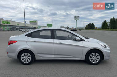 Седан Hyundai Accent 2016 в 