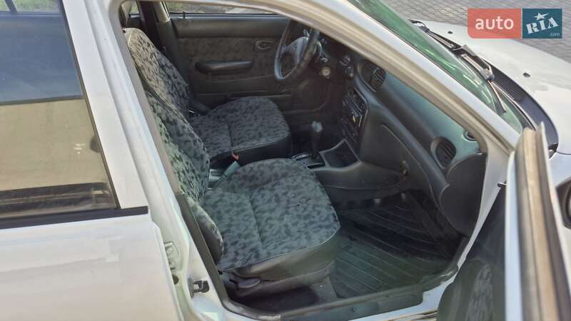 Ліфтбек Hyundai Accent 1996 в Кам'янському