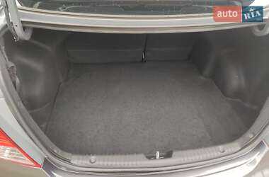 Седан Hyundai Accent 2013 в 