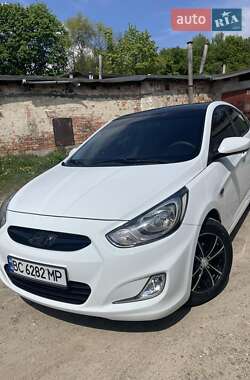 Седан Hyundai Accent 2012 в 